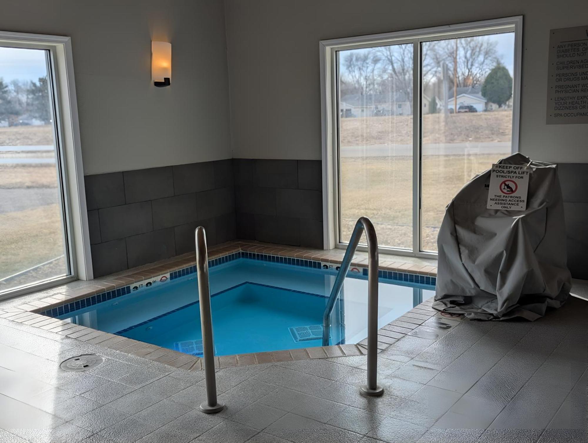 Country Inn & Suites By Radisson, Chippewa Falls, Wi Exteriör bild